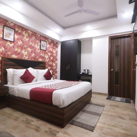 Hotel The Infinity Near Delhi Airport Neu-Delhi Exterior foto